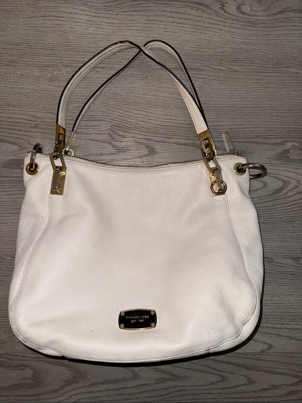 Michael Kors Cream Leather Shoulder Bag with Gold Hardware
